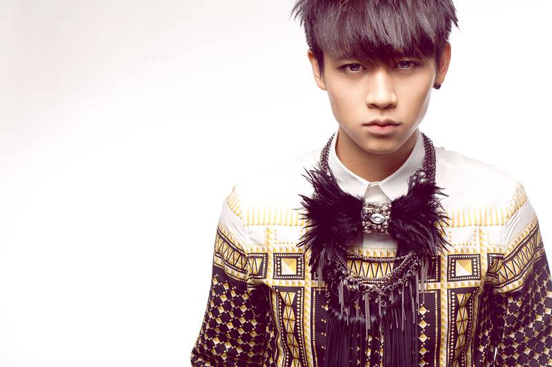 魏晨整容照曝光 整容前后照对比