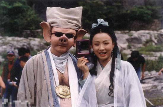 徐峥老婆陶虹大秀事业线 爆两人的婚姻不灿烂