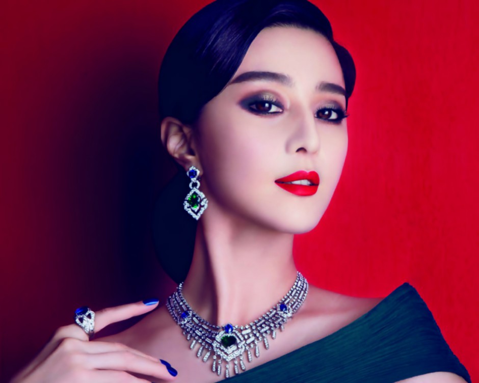 范冰冰家庭背景遭曝光 李晨显赫家世财力比她厚