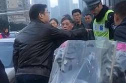 相声演员大兵呛交警你算老几 随后视频中向交警道歉