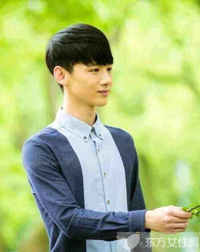 白敬亭整容对比照 白敬亭自曝初吻经历