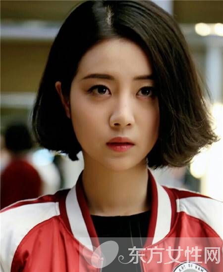 李溪芮整容对比照 李溪芮与友人亲密合照性取向遭质疑