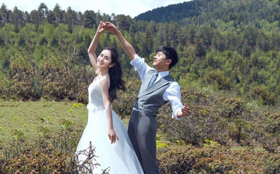 张杰微博小号被曝 画风压抑负能量满满