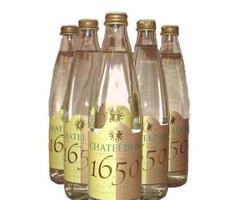 喝一口肾都没了 全球最贵的矿泉水 一瓶68万