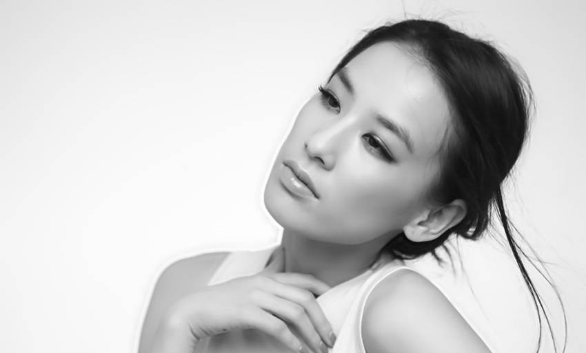 黄圣依杨子机场拥吻 小三为何如此猖獗