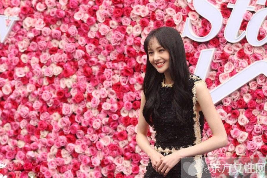 郑爽微博小号再飙脏话 去他妈的我就是这么拽