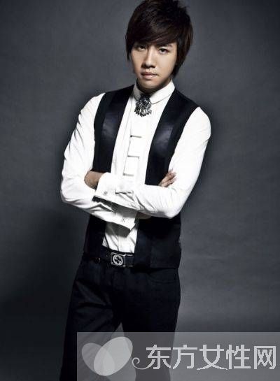 两人出柜了 俞灏明王栎鑫断背吻照让人错愕不已