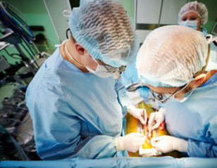 花千元旅馆内做变性手术  主刀者 竟是花钱请来的网友