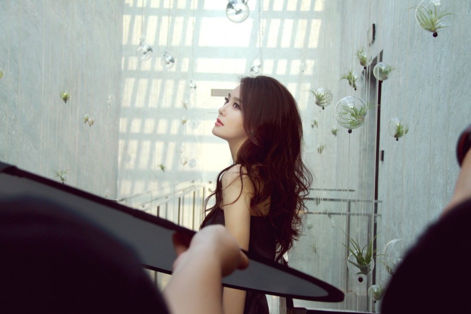 明道秦岚疑恋情曝光 小动作暴露两人关系