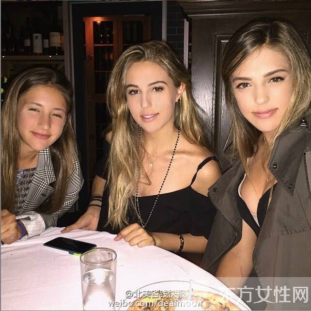 史泰龙的三个女儿个个长相美艳 妥妥的白富美