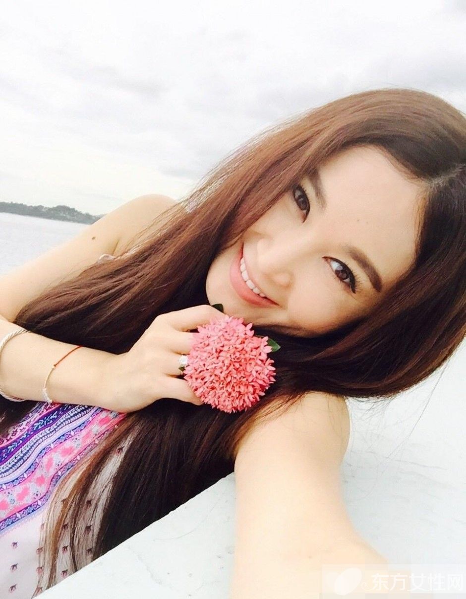 温碧霞三级电影有哪些  温碧霞大尺度激情吸奶照曝光