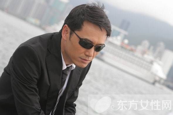 苗侨伟个人资料 苗侨伟女儿亭亭玉立被称为 校花