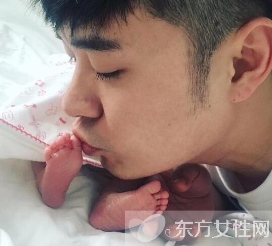 陈赫张子萱女儿照片曝光 许婧陈赫离婚内幕大揭秘