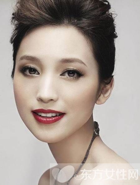 金莎个人资料曝光 歌手金莎大方承认整容