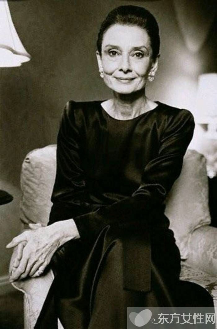 奥黛丽赫本老年照片 述奥黛丽赫本的故事