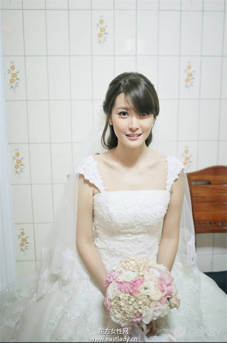 台湾最美女医生王彦文红遍内地 登上微博热搜榜