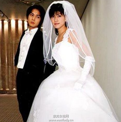 柏原崇佟丽娅亲密照曝光 揭柏原崇感情经历