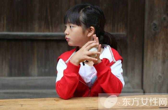 黄磊女儿黄多多个人资料 多多一口流利纯正英语获网友赞赏