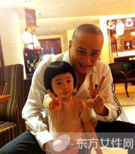 汤镇业的6个孩子大揭秘 22岁大女儿清秀甜美神似佟丽娅