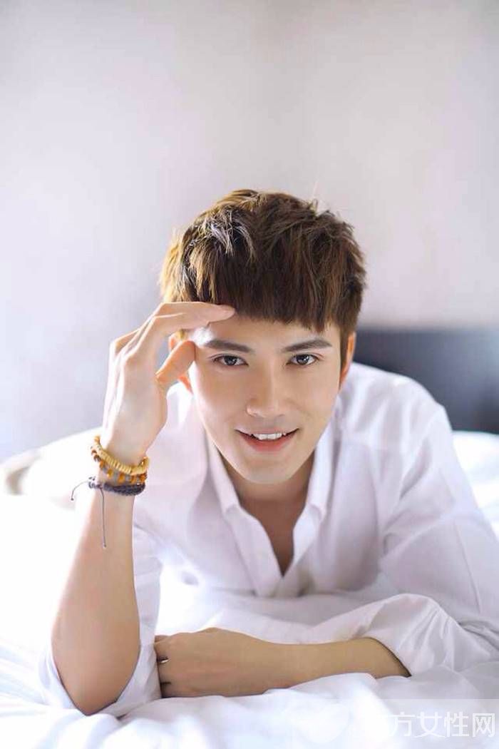 徐正曦女友个人资料 戚薇和徐正曦的儿子照片曝光