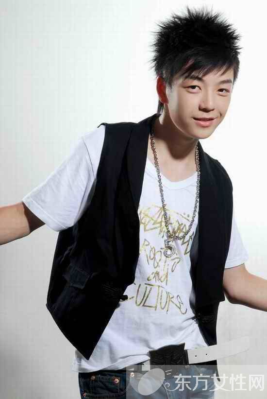 王栎鑫个人资料曝光 王栎鑫维护女儿对呛网友