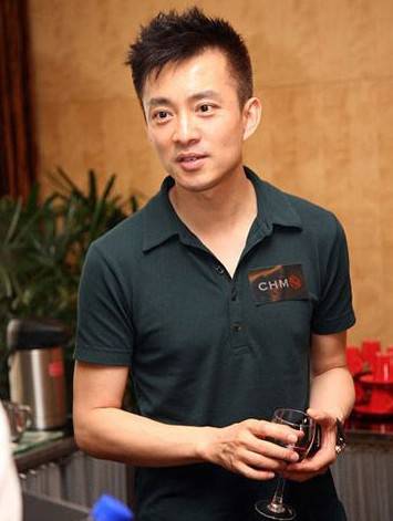 央视主持人亚宁近况 亚宁男友杨健照片曝光