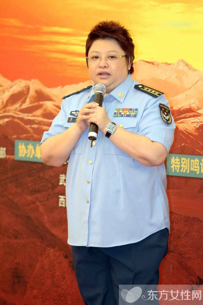 管彤和韩红结婚照曝光 曝两人已在美国登记结婚