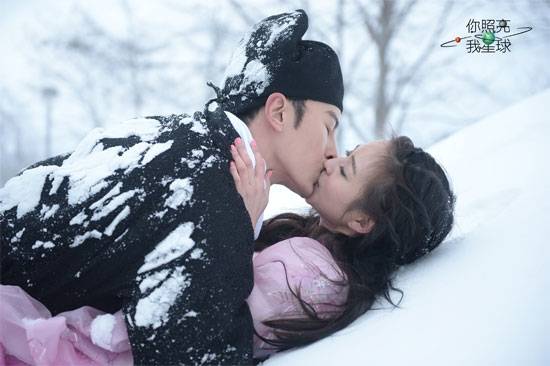 让人面红耳赤的张钧蜜吻戏 张钧蜜居然是这样家庭出生