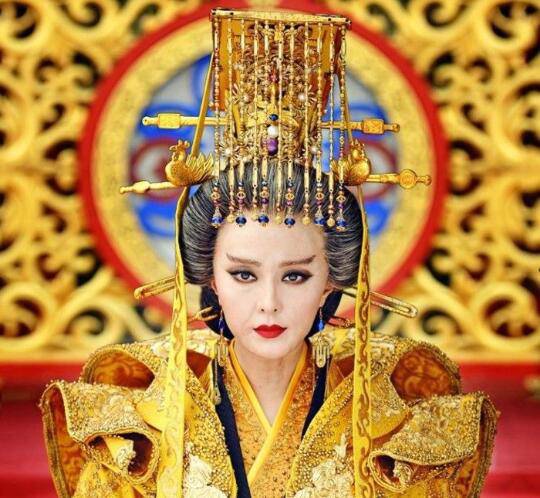 张易之最后是怎么死的 武则天到底有多少个男宠