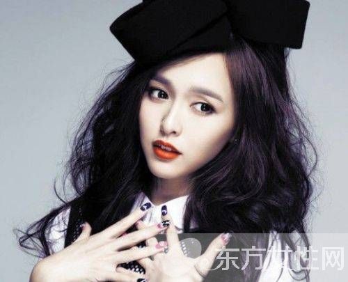 李易峰林允儿疑恋情曝光 揭李易峰前女友竟然是她