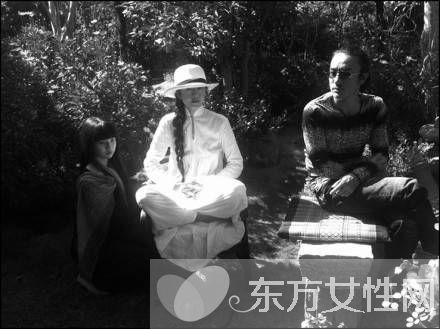 小彩旗比基尼照曝光 小彩旗与28岁老公上演老少恋