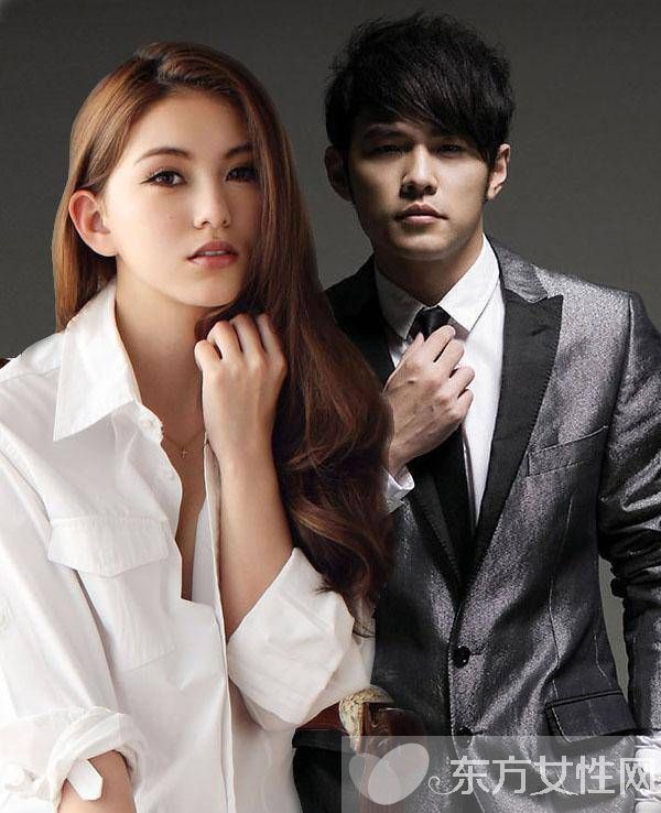 昆凌自曝周杰伦求婚浪漫细节 周杰伦昆凌古堡婚礼回顾