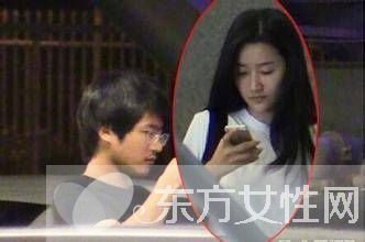 网曝韩寒出轨赵卓娜 偷情证据大曝光