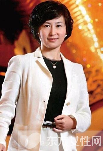 何超琼许晋亨世纪婚礼成全港热话 可 赌后 赢了事业输了家庭