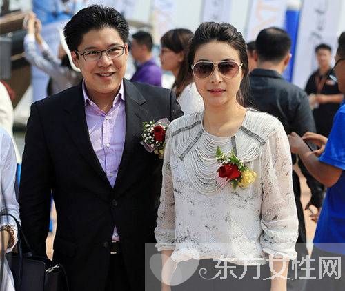 霍启刚郭晶晶真人秀甜到 虐  恩爱夫妻羡煞旁人