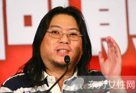 高晓松自拍美颜遭还原 揭高晓松不为人知的显赫背景