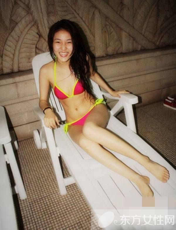 炫富女郭美美是谁 郭美美与干爹王军激战图遭曝光