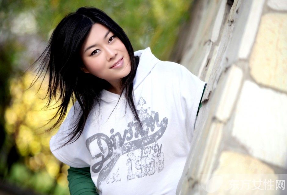 西单女孩任月丽资料 从地下通道歌手逆袭成 亿万富姐