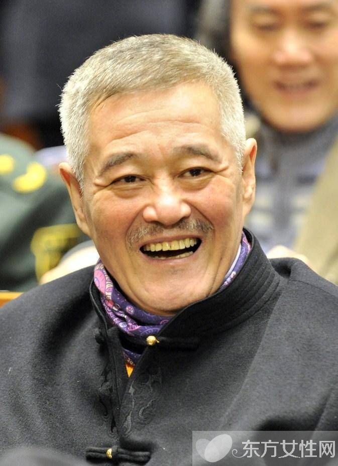 赵本山16个惊人头衔曝光 揭资产评估坐拥半个三亚