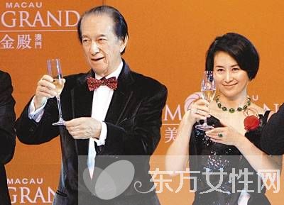 何超琼许晋亨世纪婚礼成全港热话 可 赌后 赢了事业输了家庭