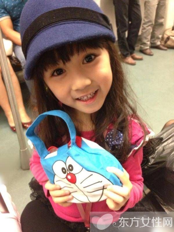 吴聊聊的妈妈是谁 吴聊聊神秘家庭背景曝光