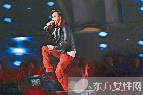 赵丽颖陈伟霆吻戏拍了3小时 戏里戏外十分默契常眉目传情