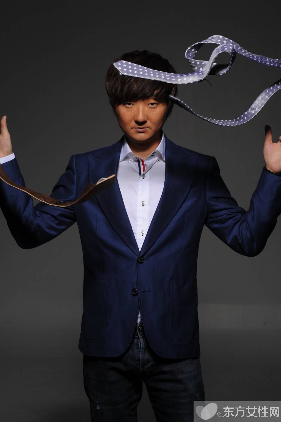 王大治家庭背景惊人 搞婚外情与董洁激吻照曝光