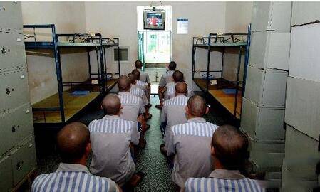 狱警待遇怎么样  神秘职业内幕曝光狱警的辛酸史