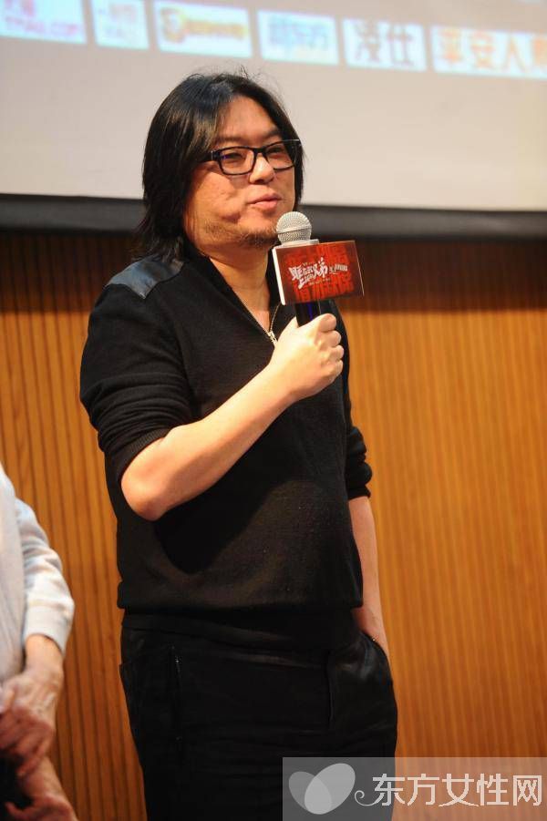 高晓松自拍美颜遭还原 揭高晓松不为人知的显赫背景