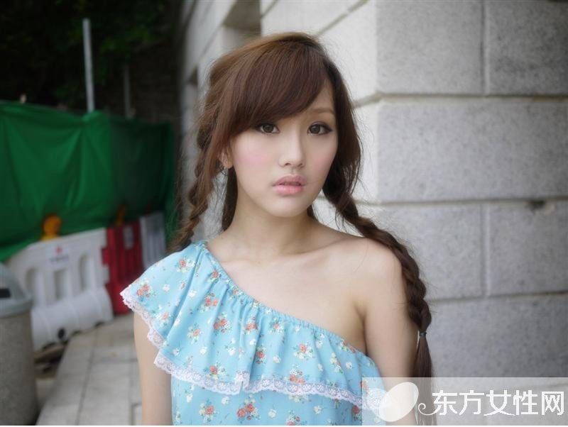 香港艳星陈静三级片艳照 与杜汶泽上演大尺度激情诱惑