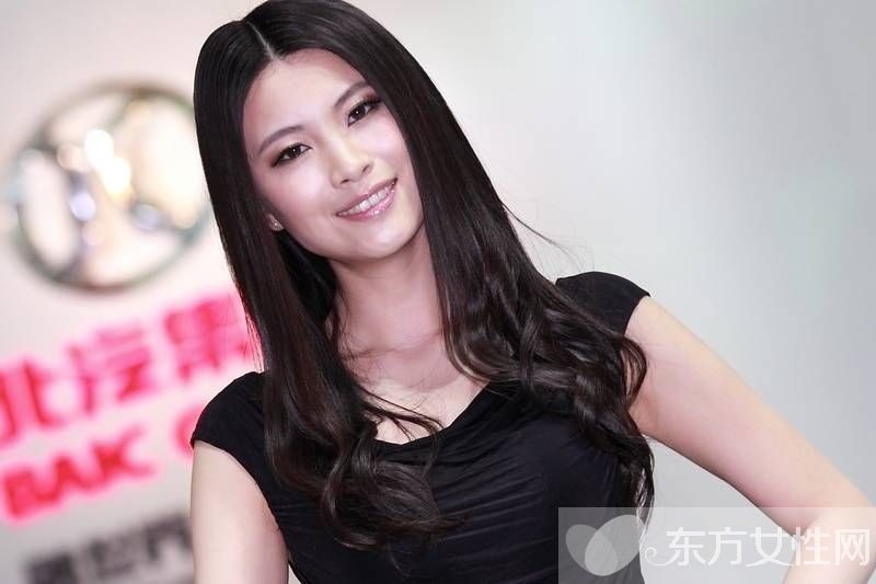 张钰揭娱乐圈潜规则事件 导演与某艺人性爱图片曝光