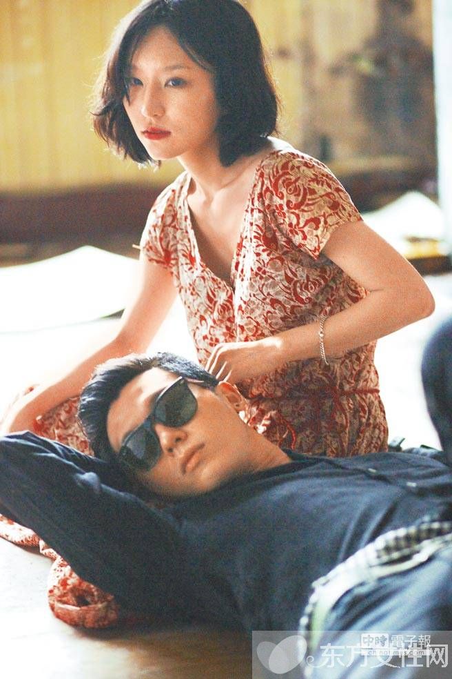 柯震东哥哥柯家洋大柯震东几岁 柯家洋兄弟合照曝光