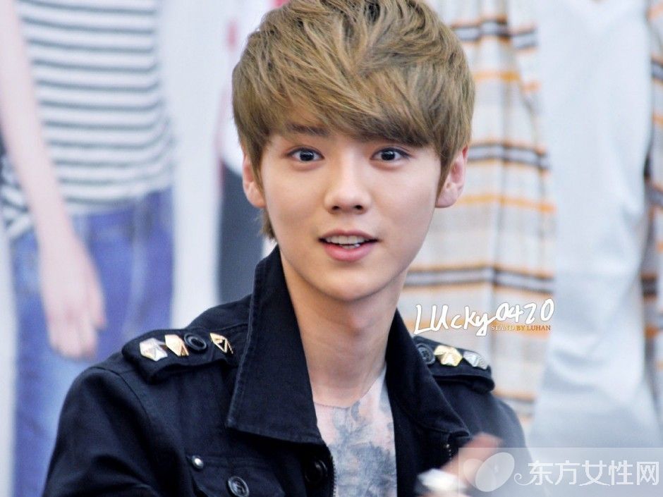 鹿晗效应正能量爆棚 所谓 偶像 就应该是这个样子