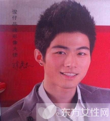 郭敬明撒娇陈学冬疑恋情坐实 陈学冬整容前后照差太多